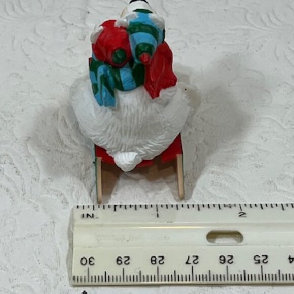 VTG Hallmark Christmas Merry Miniatures Polar Bears on Sled Figure 1985 2" - Picture 7 of 8